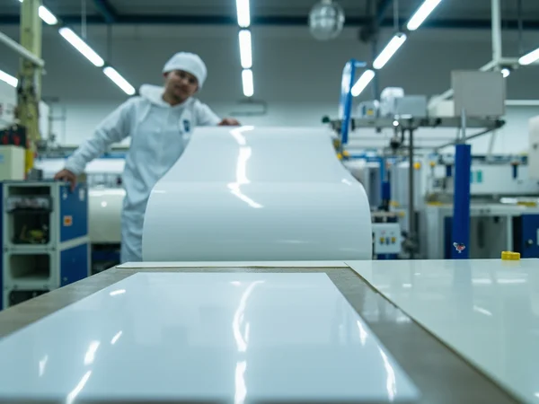 Lightweight Food Packaging Becomes Industry Trend, Leading Companies Race to Develop Plastic-Reducing Materials